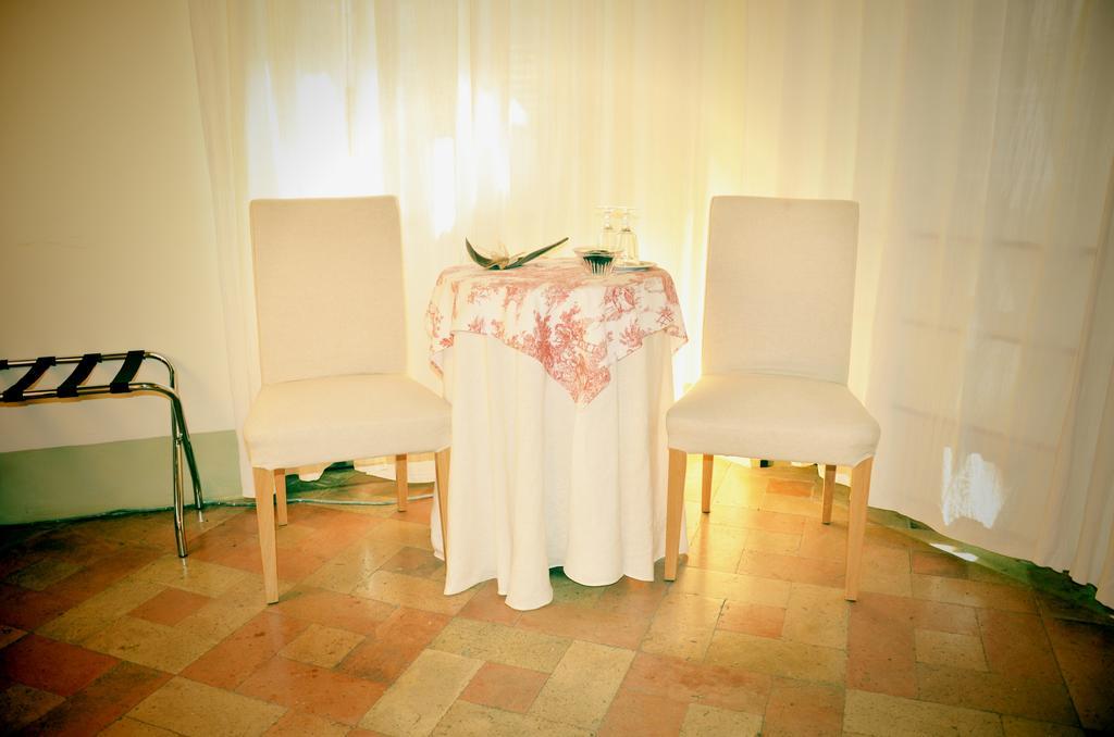 Resort A Palazzo B&B แฟร์โม ภายนอก รูปภาพ